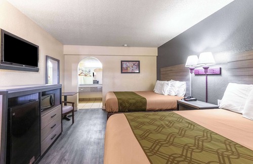 San Marcos Hotel | Econo Lodge San Marcos University Area