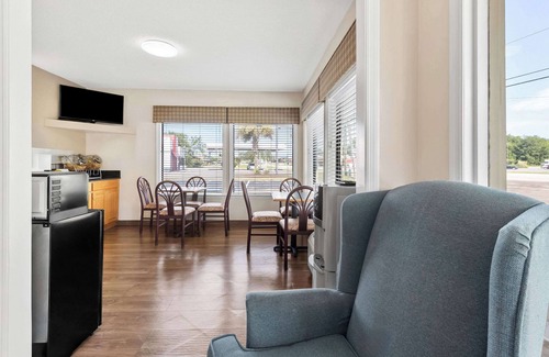 St. George Hotel | Econo Lodge St George