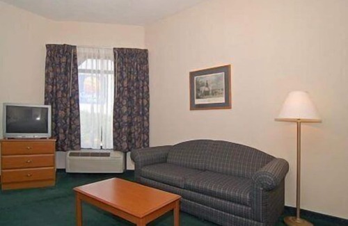 Hendersonville Hotel | Econo Lodge