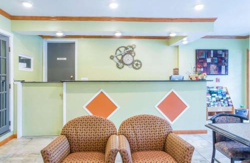 Manchester Center Cabin | Econo Lodge