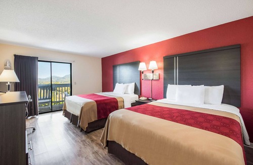 Waynesville Hotel | Econo Lodge Waynesville