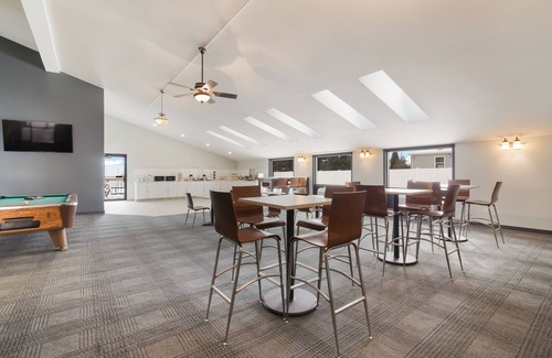 Williston Hotel | Econo Lodge Williston