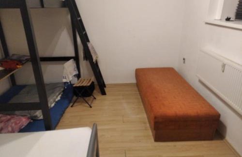 Kosire Apartment | Economy flat 18 minutes from Vaclavske namesti