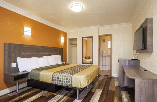Little Armenia Hotel | Economy Inn Hollywood