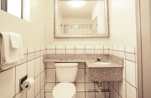 Little Armenia Hotel | Economy Inn Hollywood