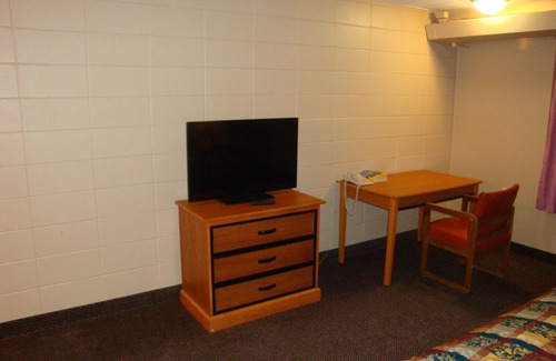 Green Bay Hotel | Economy Inn