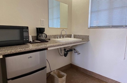 Paso Robles Hotel | Economy Inn