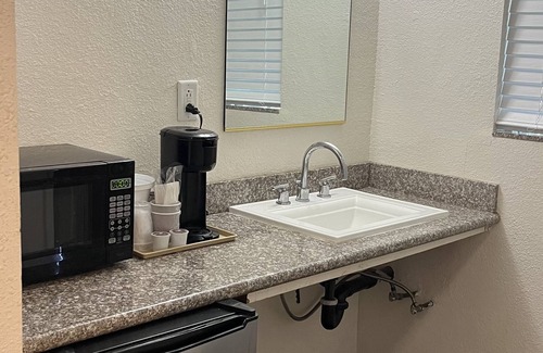 Paso Robles Hotel | Economy Inn