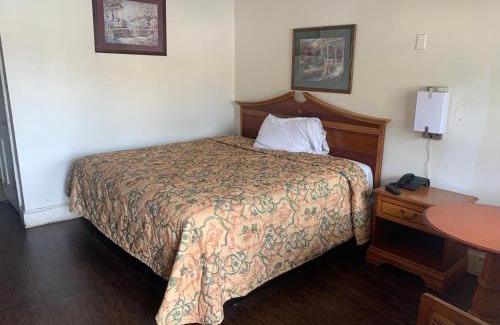 Tupelo Hotel | Economy Inn