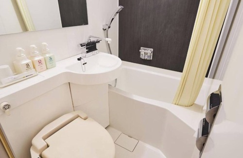 Urayasu Hotel | Economy Twin NonSmoking Welcome drink and VOD v/Urayasu Chiba