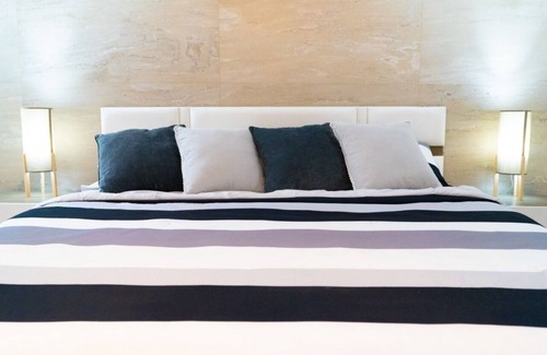Monterrey House | Econosuites Fundidora
