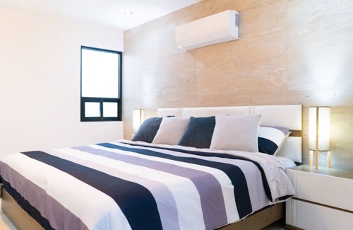 Monterrey House | Econosuites Fundidora
