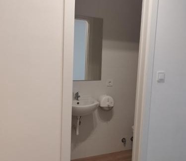 El Ensanche Zona Nuova House | Ecorooms SCQ estación