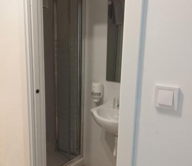 El Ensanche Zona Nuova House | Ecorooms SCQ estación