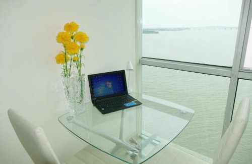 Puerto Santa Ana Apartment | Ecuabook Penthouse Jacuzzi Riverfront 11012