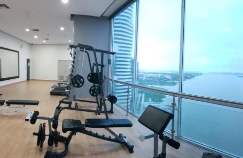 Puerto Santa Ana Apartment | Ecusuites Riverfront l Balcony