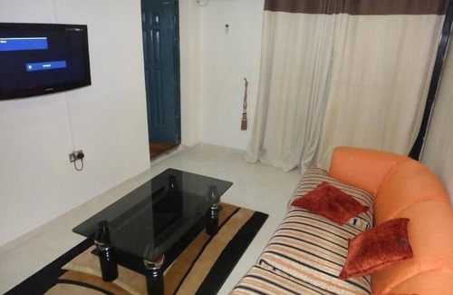 Surulere Hotel | ED Scob Suites Limited
