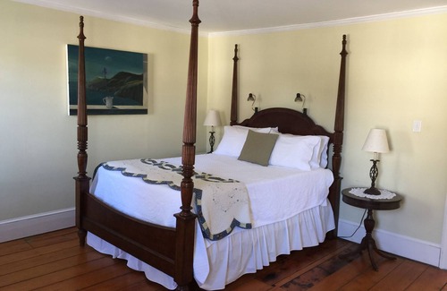 North Bennington Historic District House | Eddington House Inn