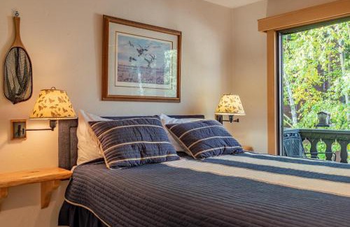 Warm Springs Apartment | Edelweiss Condo 223B