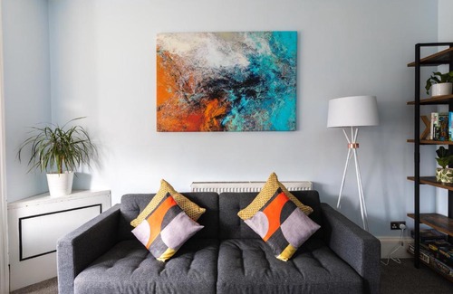 Cowes House | Eden Cottage - 9 Guests, Sea Views, Central Cowes, Ferry Deal