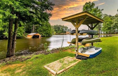 Negreet House | Eden Cove 4 Kayaks Perfect Midlake location