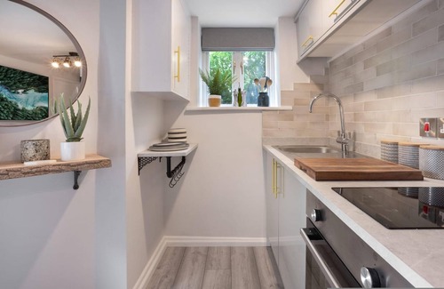 Kendal Apartment | Eden Escape - Comfy Apartment Quiet Neighbourhood