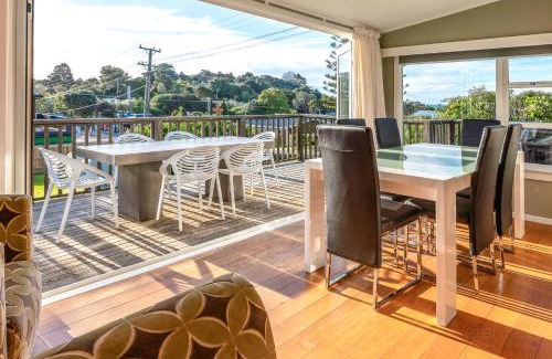 Onetangi House | Eden Escape Onetangi