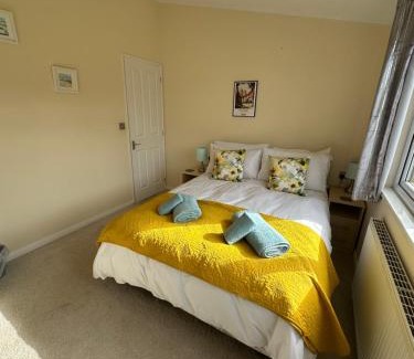 Fitling House | Eden Lodge-Tranquil-Hot Tub-Fishing-7m to Beach