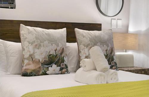 Big Bay Apartment | Eden on the Bay 189 by HostAgents