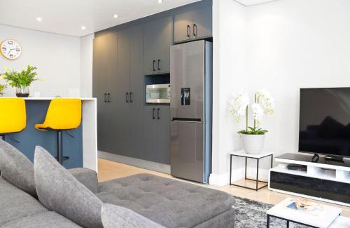 Big Bay Apartment | Eden on the Bay 190 by Host Agents