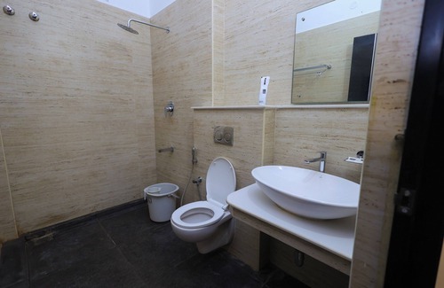 Kalapettai Hotel | Eden Roc