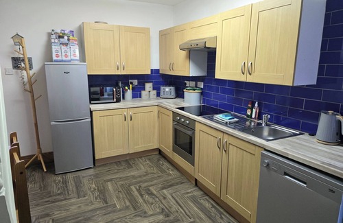Slyne Cottage | Eden Rose 2-Bed Cottage, Sleeps 4 with Hot Tub