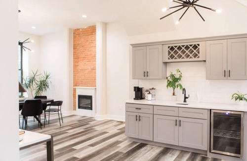Walnut Hills House | Eden's Edge- Luxury home 5 Minutes to Downtown, and steps to Eden Park!