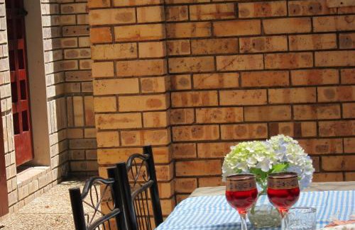 George Apartment | EdenNook