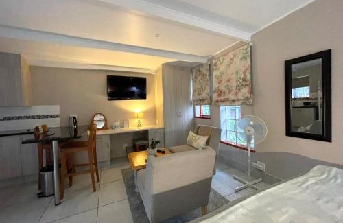 George Apartment | EdenNook