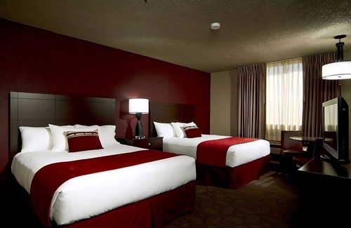 Laughlin Hotel | Edgewater Casino Resort, 3 x Sedona Pool View Queen Room, Free Parking