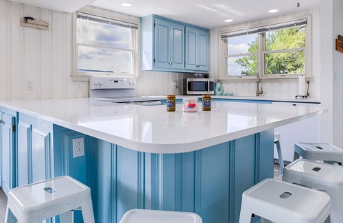 Penn Yan House | Edgewater Escape - Beautifully Remodeled Cottage on Keuka's East Side!