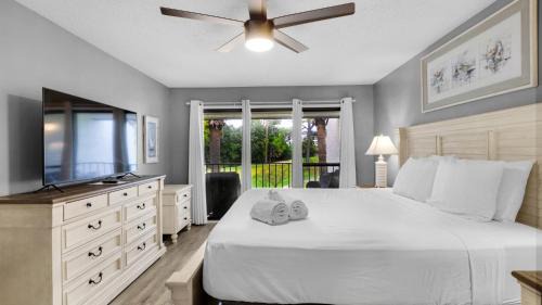 Panama City Beach House | Edgewater Golf Villa 707