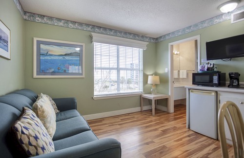 Biloxi Hotel | Edgewater Inn