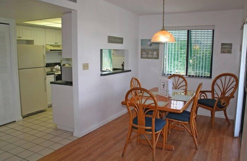 Fort Myers Beach Apartment | Edgewater Inn