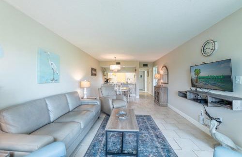 Panama City Beach House | Edgewater Villa 2006 'Sandy Shores Hideaway'