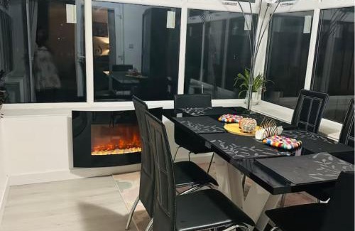 Longcroft House | Edinburgh city break room