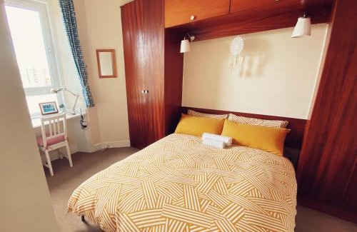 Edinburgh Apartment | Edinburgh Meadowbank 1-Bedroom Flat