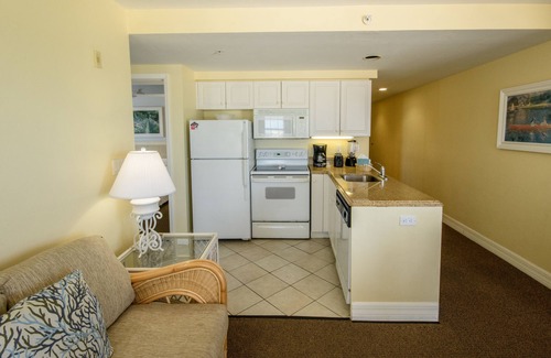 Fort Myers Beach Apartment | Edison Beach House
