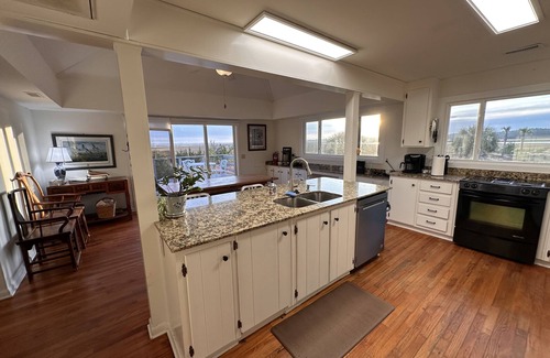 Edisto Island House | Edisto Deep Water - Dock and Boat Ramp - Recently Renovated - 40-acres