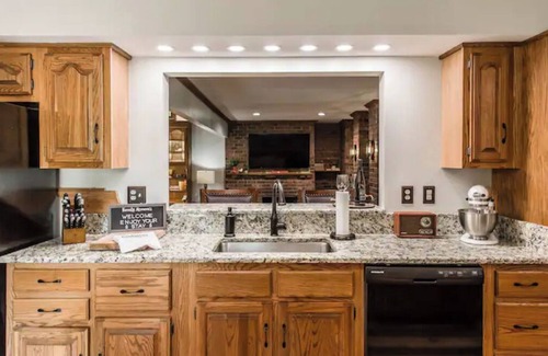 Gallatin House | Edith's Farm-Peaceful countryside home on 5 acres