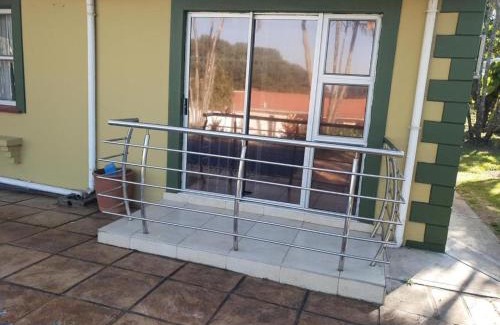Pinetown House | Edwaleni Guest Lodge