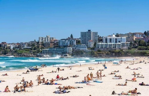 Bondi Apartment | Edward Escape - New Listing | Short Walk to Beach