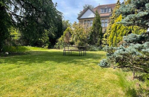 Frome House | Edwardian Town House - Garden & Cinema
