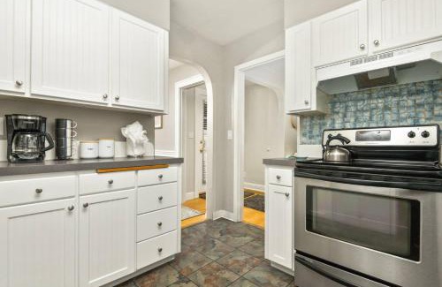 Newberg House | Edwards Retreat